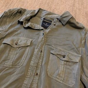 American Eagle Button-up Olive Boyfriend Fit M